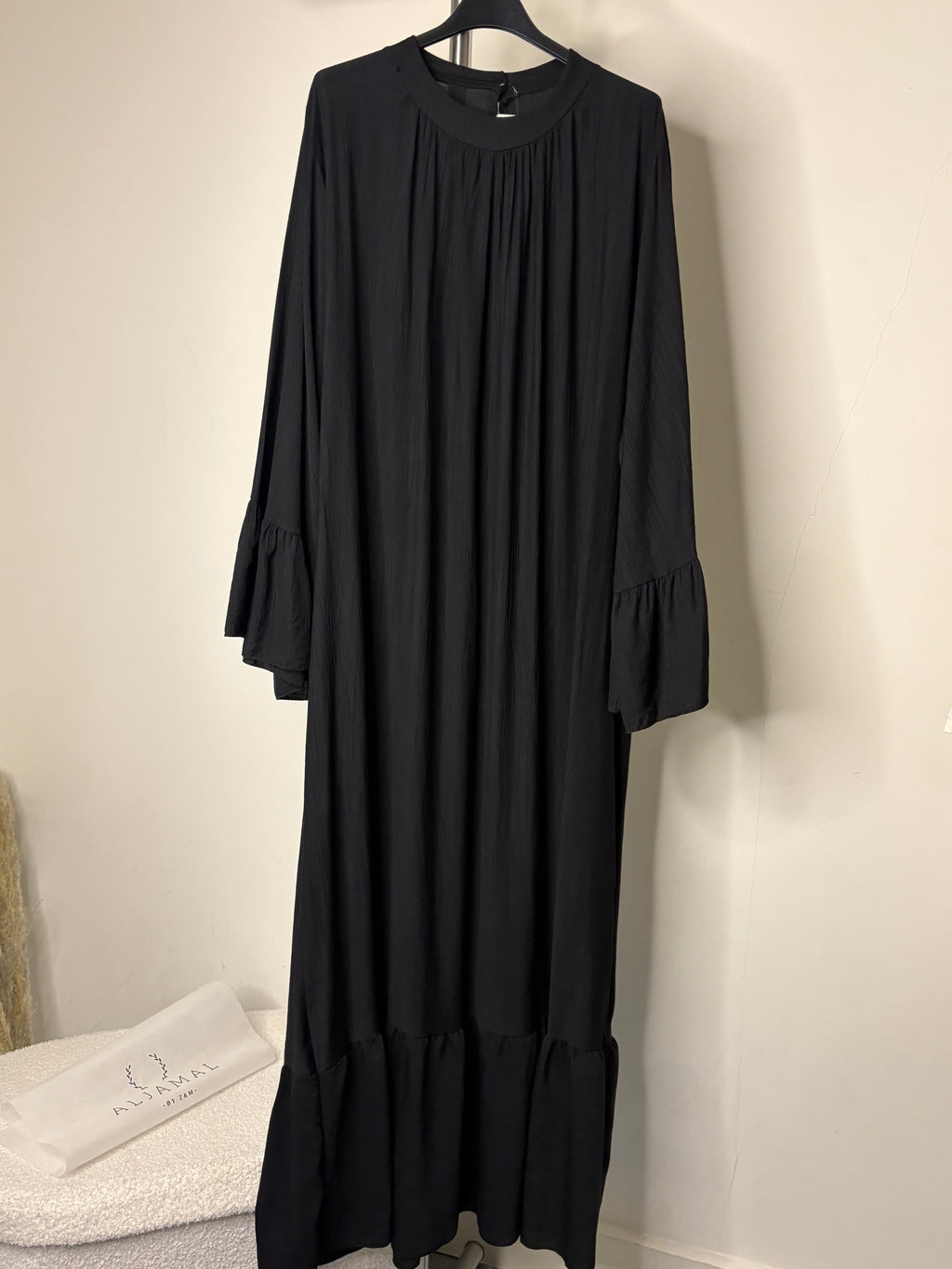 Robe Aya Noire